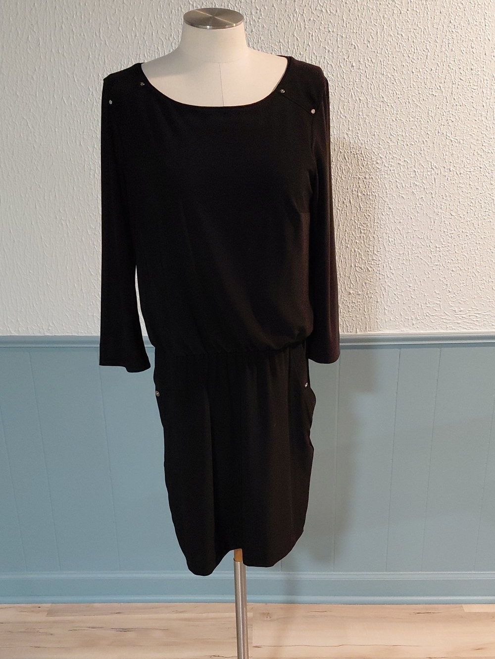White House Black Market Black Long-Sleeve Blouson-Waist Dress